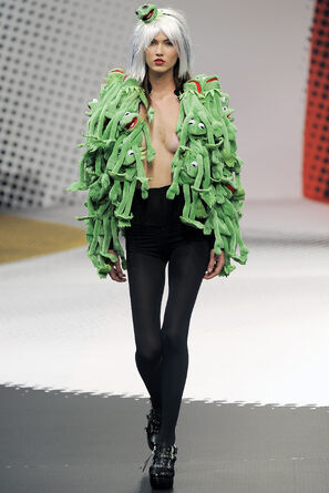 File:Jean-charles-de-castelbajac-fall-2009-rtw-kermit-the-frog-jacket.jpg