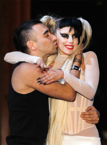 File:GaGa-MuglerNicola1.jpg