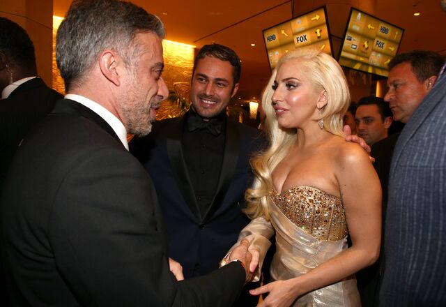 File:Gaga-golden-globe-awards-2014-0005.jpg