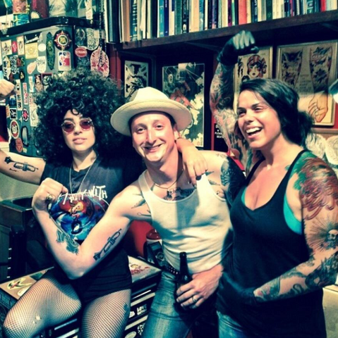 File:6-18-14 At a Tattoo Parlor in NYC 002.png