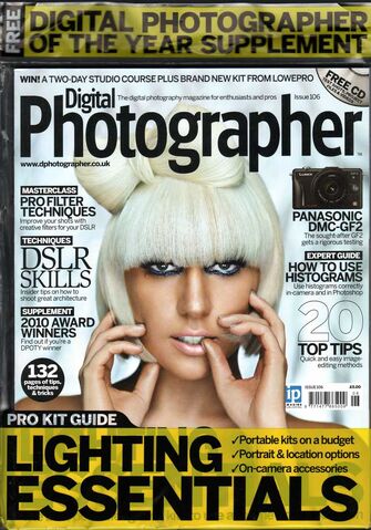 Fichier:Digital-photographer-lady-gaga.jpg
