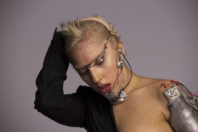 File:7-21-11 Inez and Vinoodh Yoü and I 008.jpg