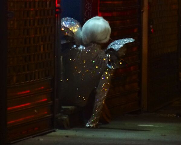 File:3-28-14 Leaving a Bar in NYC 001.jpg