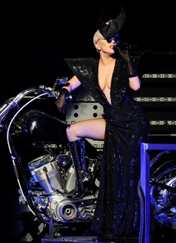 File:12-3-11 KIIS.jpg