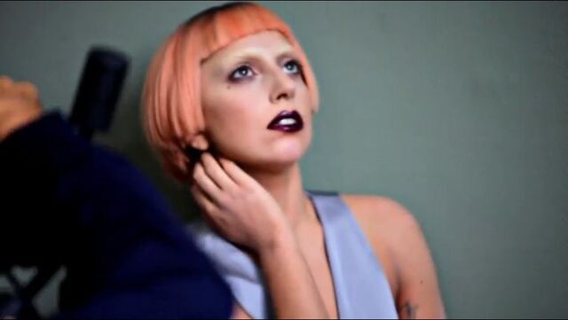 File:GaGa Testino2.jpg
