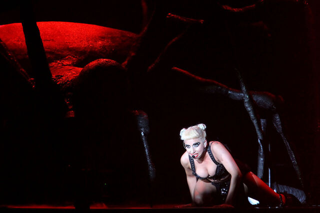 File:6-25-11 VMAJ Performance 010.jpg
