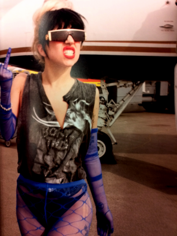 File:2-9-12 Cellphone picture.png