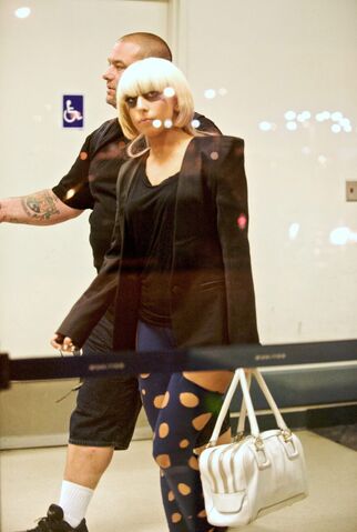File:5-12-09 LAX Airport 003.jpg