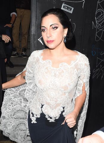 File:10-23-14 Leaving The Box in Soho 002.jpg