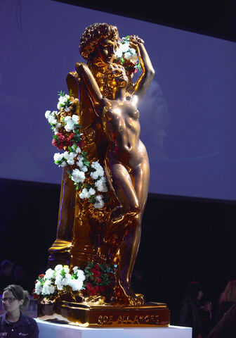 File:ArtRave - Jeff Koons Sculpture 001.jpg