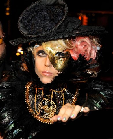 File:Lady-gaga-vma.jpg