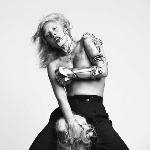 File:7-21-11 Inez and Vinoodh Yoü and I 017-final.jpg