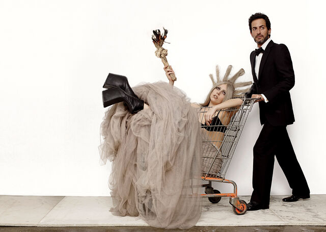 File:5-4-10 Mario Testino 007.jpg