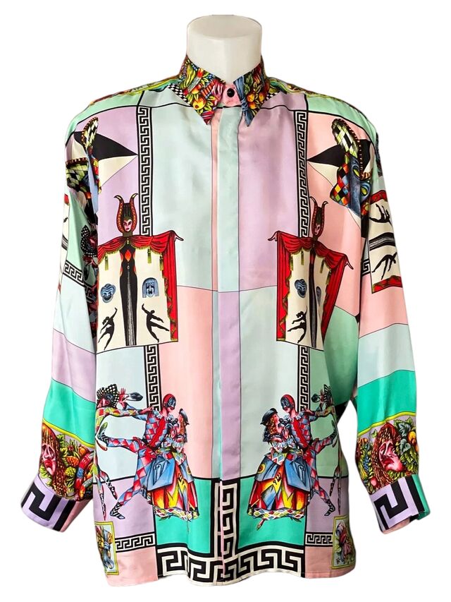 File:Versace Maschere-Front.jpg