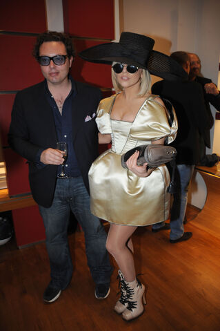File:4-23-09 Hogan Charity 001.jpg