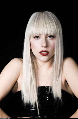 File:The Fame USB 023.jpg
