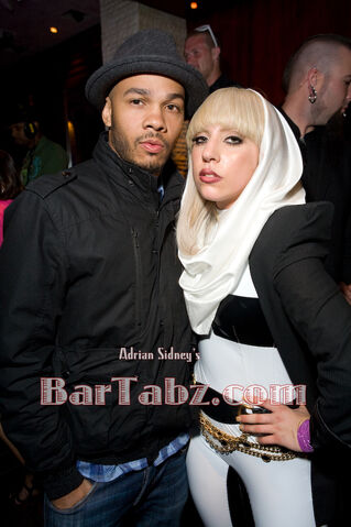 File:5-31-08 Club Mood 042.jpg