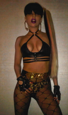 File:GagaOutsideToronto.jpg