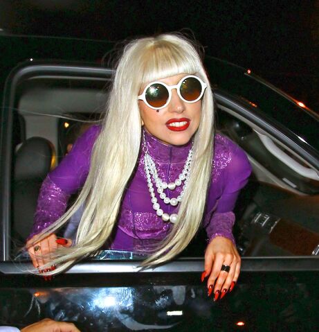 File:August1-2011-NYC-VMA.jpg