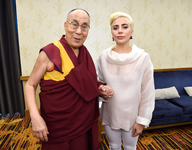 File:6-26-16 14th Dalai Lama discuss at JW Marriott Hotel in Indianapolis 002.jpg
