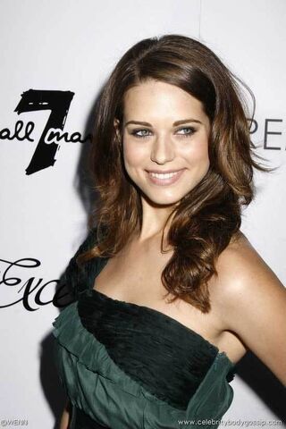 File:Lyndsy-fonseca-picture1.jpeg
