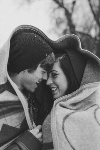 File:Beanies-black-and-white-boy-boy-and-girl-Favim.com-2104705.jpg