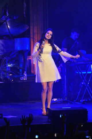 File:71277-EIpqPbjbpMkM4UUaAd 78g.jpg