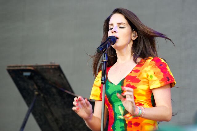File:Lanadelreyglasto14-4.jpg