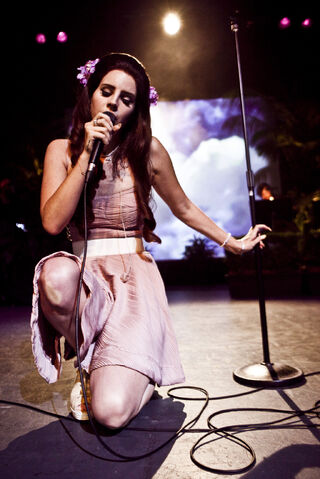 File:Lana-del-rey 36.jpg