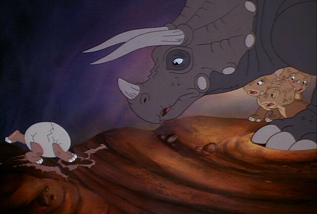 File:Cera, hatching.jpg