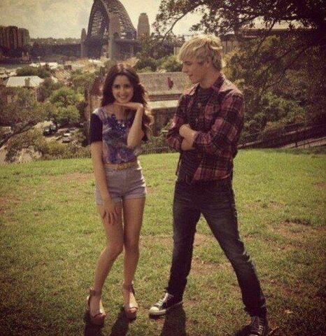 File:Ross and Laura shooting promos.jpg