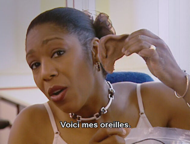Fichier:Dawnn Lewis oreilles.jpg