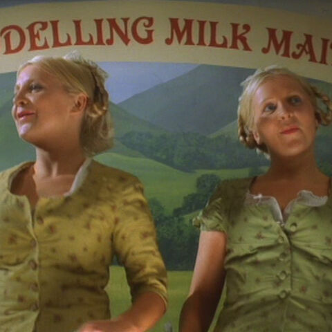 Fichier:3-Milk Maids.jpg