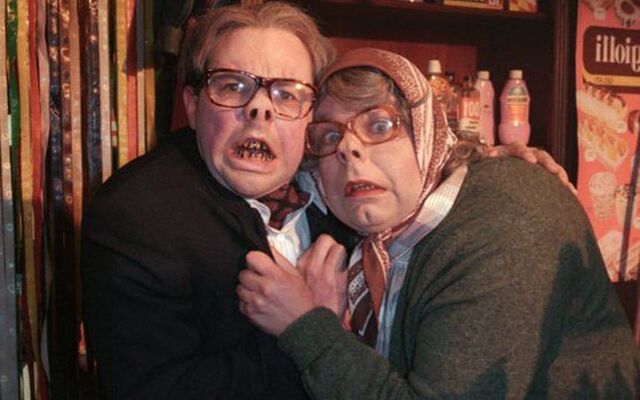 File:Glasses-league-of- 3254418k.jpg