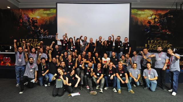 File:Riot staff 2.png