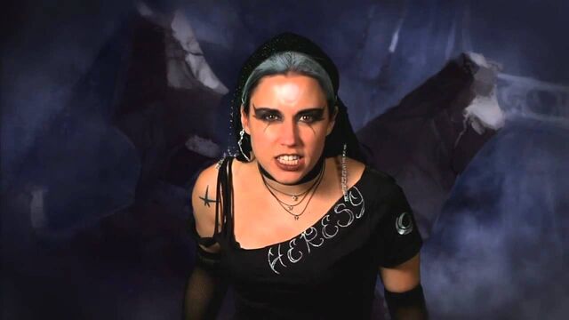 File:Nikasaur as Diana.jpg