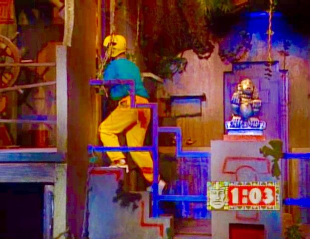 File:S1E10 Shrine of the Silver Monkey J.jpg