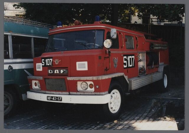 File:1965-daf-brandweerwagen-sintra-houthalen-b.jpg