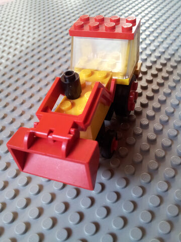File:614 Excavator2.jpg