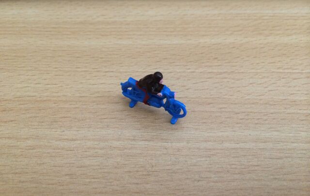 File:Lego System Motorradfahrer.jpg