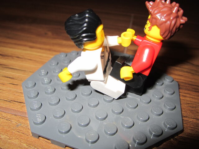 File:WRESTLING BATTLE.jpg
