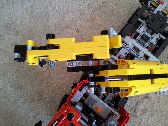 File:8258-details2.jpg