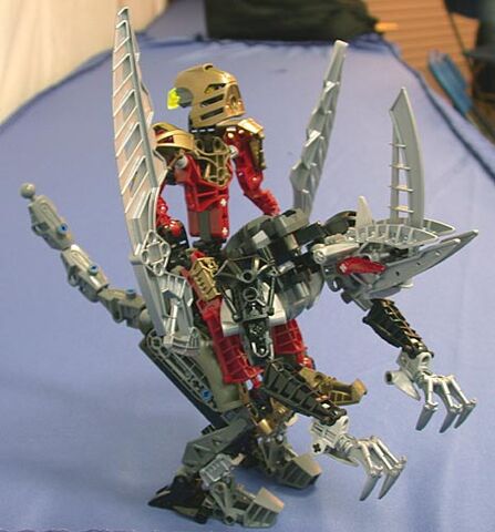 File:8811 lhikan astride.jpg