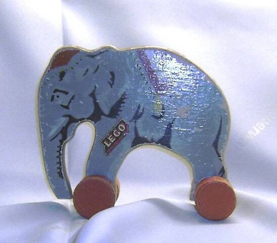 File:Wooden lego elephant.jpg
