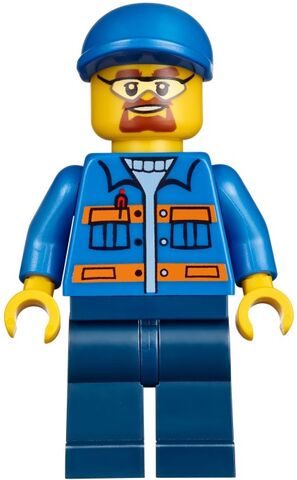 File:LEGO-60083-Snowplough-Truck-driver.jpg