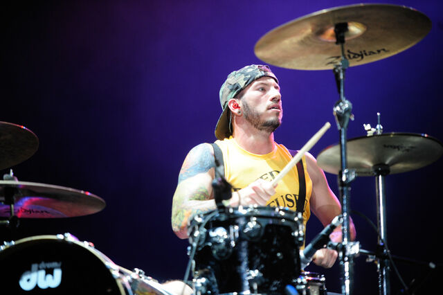 File:21pilots-2.jpg