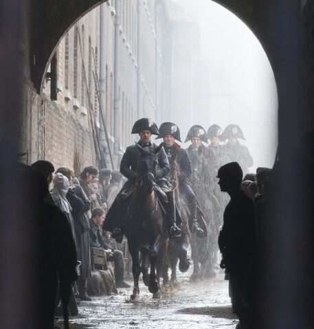File:Les-miserables-russell-crowe-image-572x600.jpg