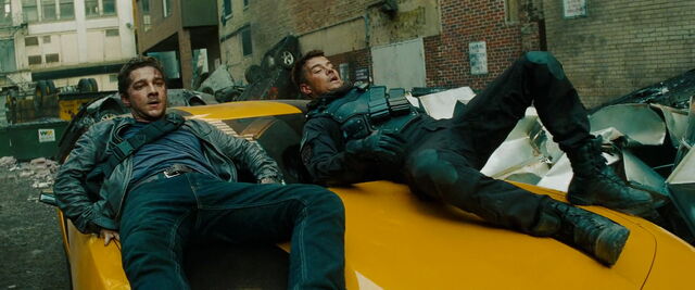 File:Transformers-dark-movie-screencaps.com-14919.jpg