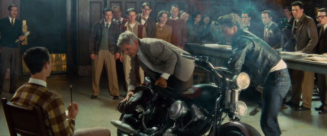 File:Crystal-skull-movie-screencaps.com-4339.jpg