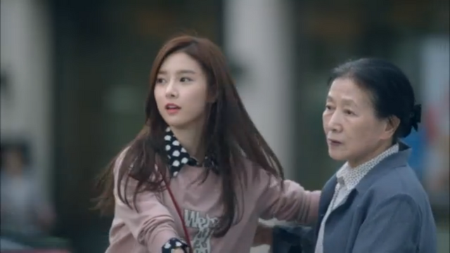 File:Na Da-jung and the actor.png